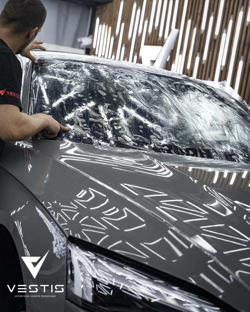 Audi A5 - Защита лобового стекла антигравийной пленкой
