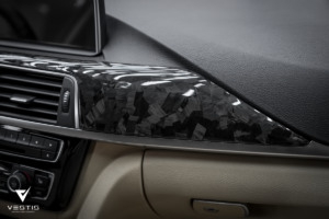 BMW 3 Series - Ламинация кованым карбоном элементов интерьера