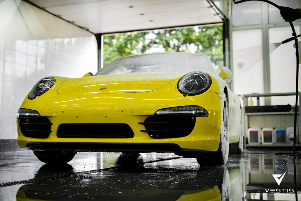 Porsche 911 Carrera - Полировка, химчистка и нанесение керамических составов