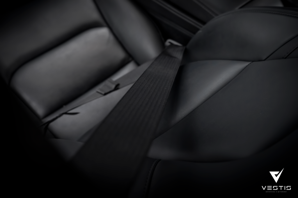 Tesla Model 3 - Замена ремней безопасности
